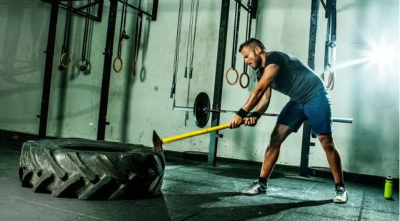 What Muscles Does Swinging a Sledgehammer Work?